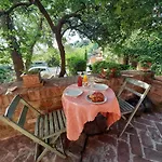 Casa Morelli Montalbo